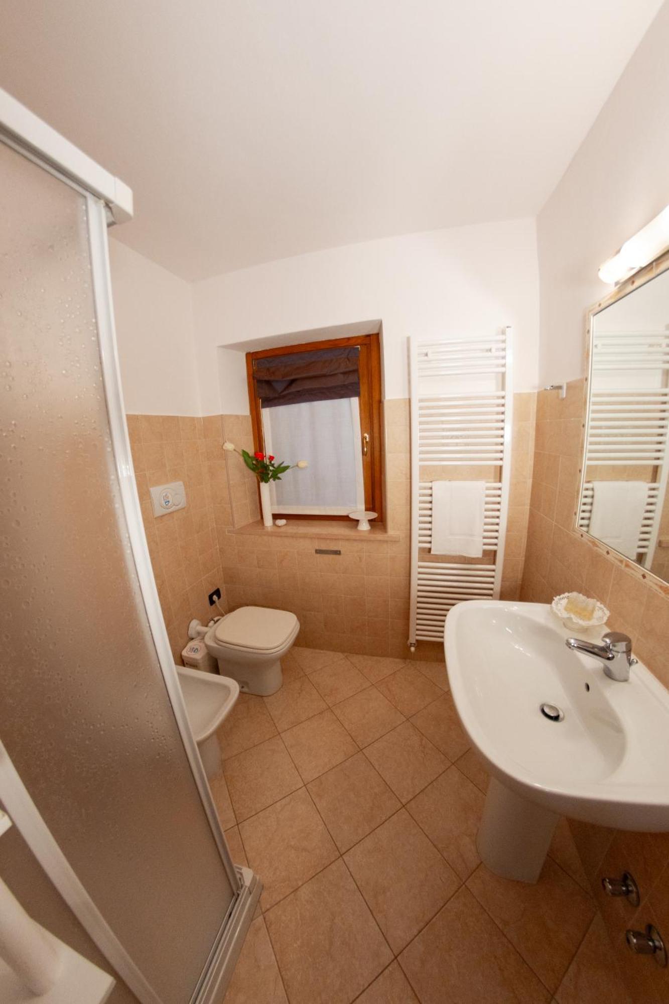 La Valle Dei Laghi Apartment